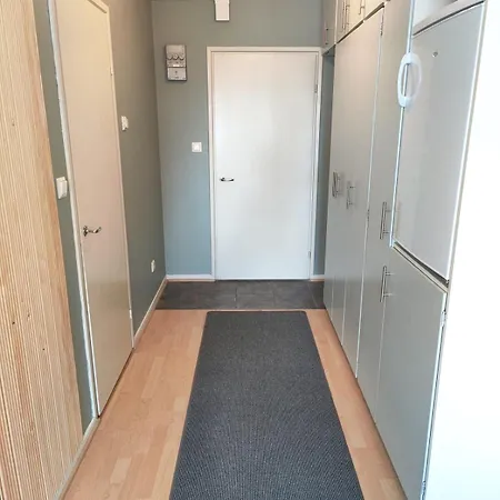 דירה Comfortable Close To Center, Free Parking אולו